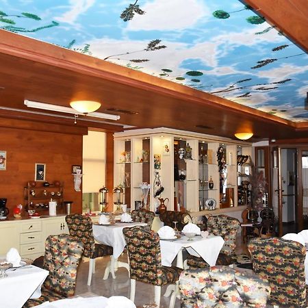 2 Kitarrat Boutique Hotel & Spa ドゥラス エクステリア 写真