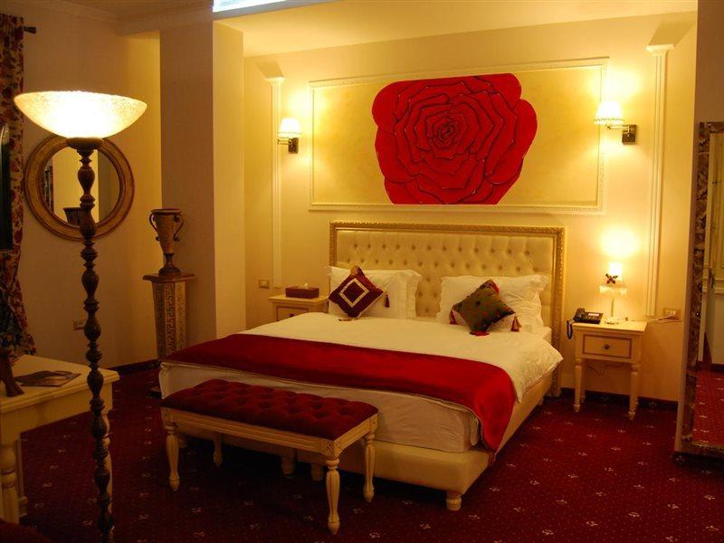 2 Kitarrat Boutique Hotel & Spa ドゥラス エクステリア 写真
