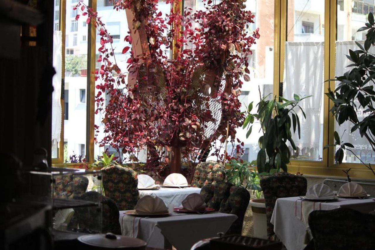 2 Kitarrat Boutique Hotel & Spa ドゥラス エクステリア 写真