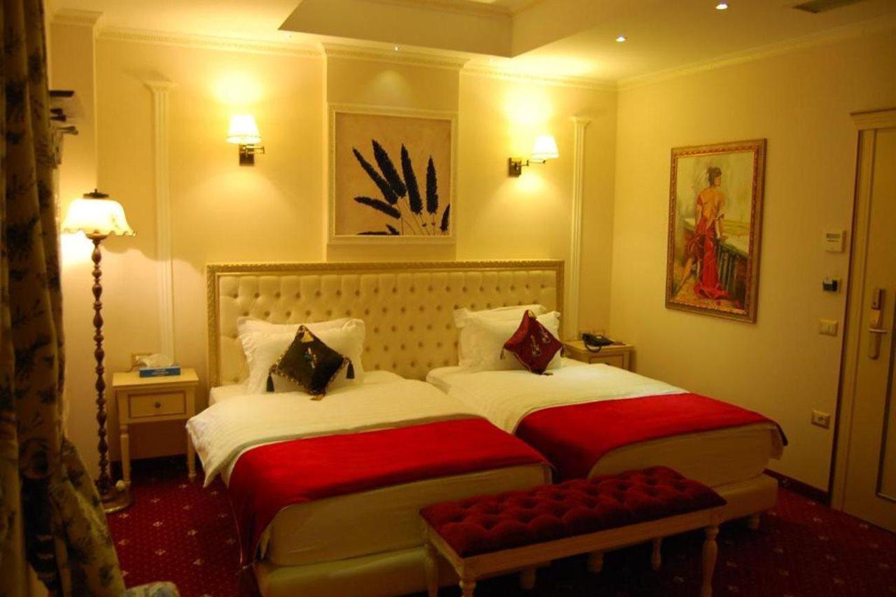 2 Kitarrat Boutique Hotel & Spa ドゥラス エクステリア 写真
