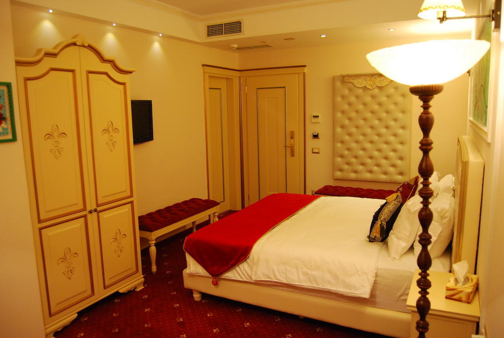 2 Kitarrat Boutique Hotel & Spa ドゥラス エクステリア 写真