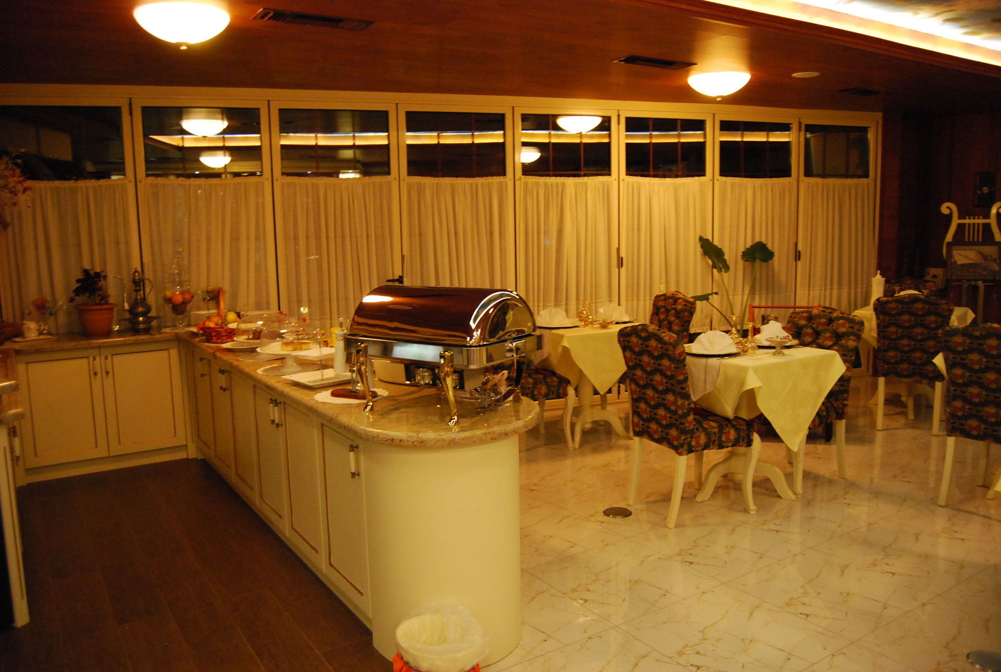 2 Kitarrat Boutique Hotel & Spa ドゥラス エクステリア 写真